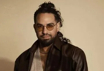 בניה ברבי - חוגג עשור על הבמות!